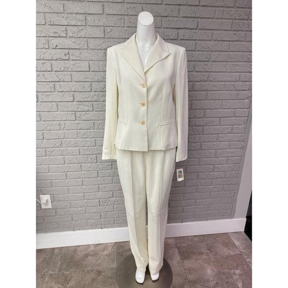 Kasper Women Ivory Pant / Jacket Suit Size 10 - Picture 1 of 7